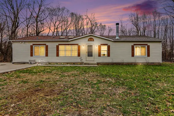 57823 Mitchell Road, Three Rivers, MI 49093