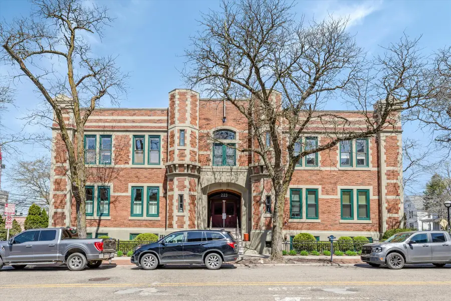 223 E Ann Street #1, Ann Arbor, MI 48104 - #3