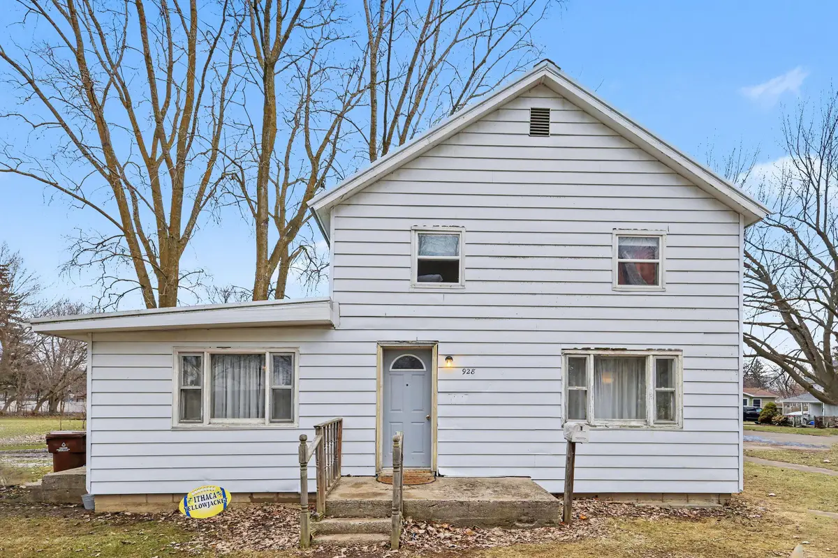 928 E Emerson Street, Ithaca, MI 48847 - #1