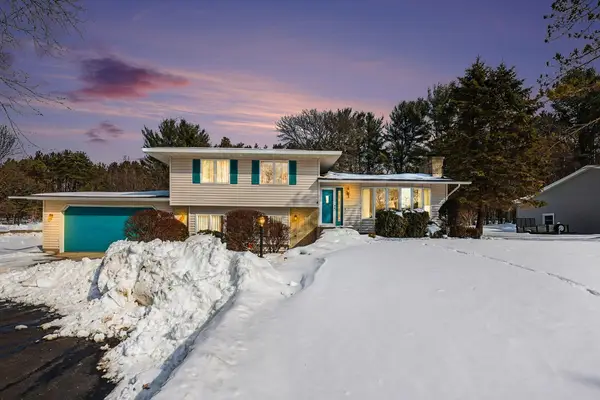 6142 Lake Harbor Road, Norton Shores, MI 49441