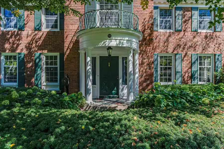 904 Plymouth Avenue Se, Grand Rapids, MI 49506 - #2