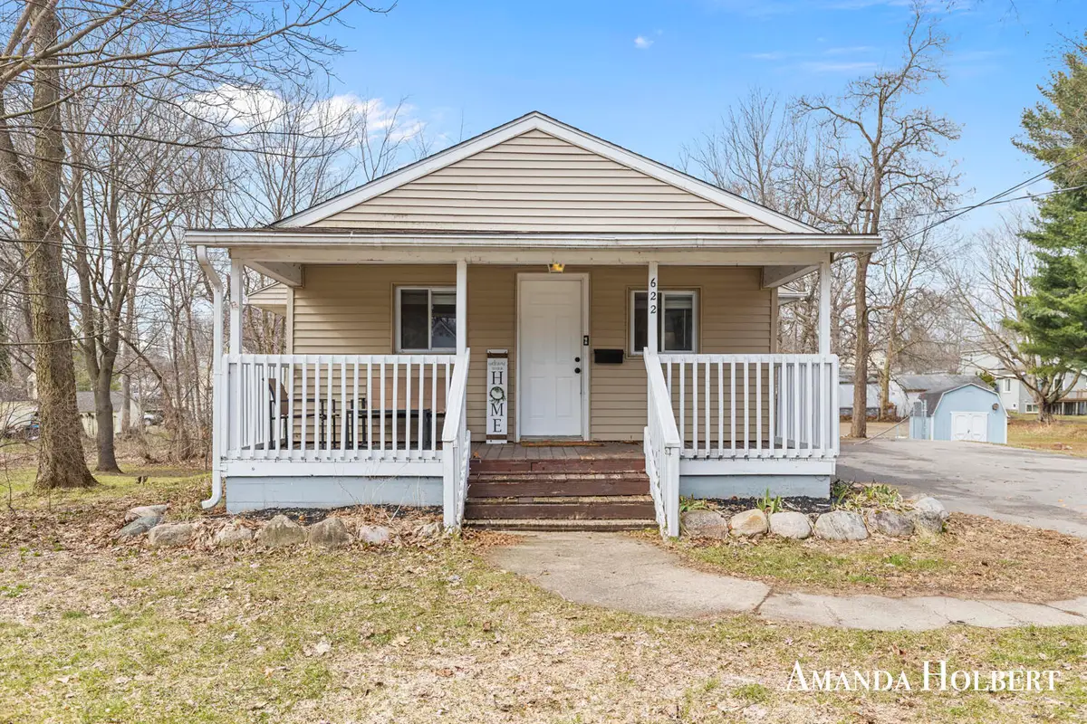 622 N Washington Street, Lowell, MI 49331 - #1