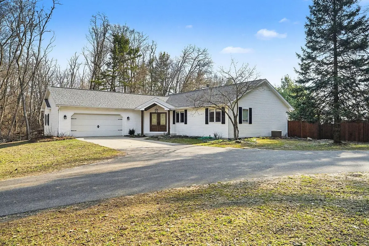 8856 N 42nd Street, Augusta, MI 49012 - #1