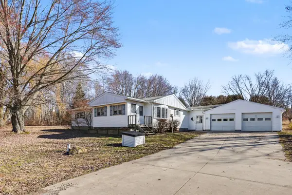 14192 Pine Lake Avenue Ne, Cedar Springs, MI 49319