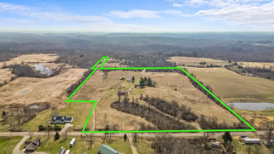 8591 Reading Road E, Pittsford, MI 49271 - #2