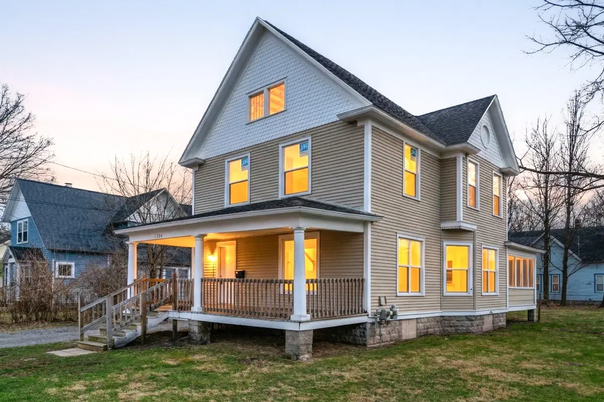1104 Washington Avenue, Kalamazoo, MI 49001 - #1