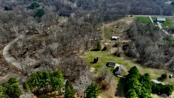 14736 Flynn Road, Three Oaks, MI 49128