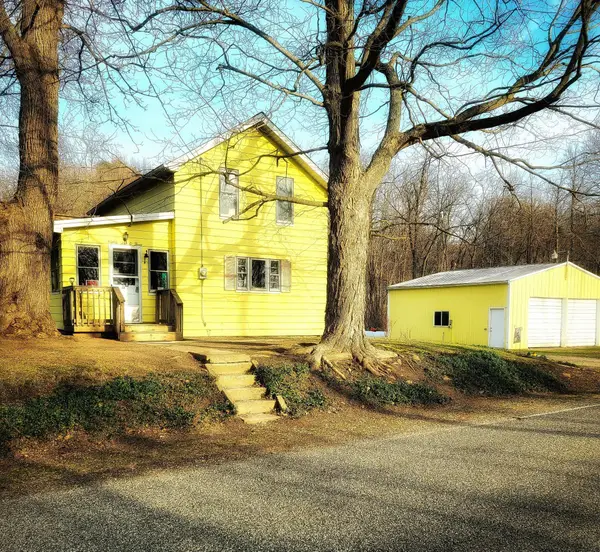 8503 Dixon Road, Rives Junction, MI 49277