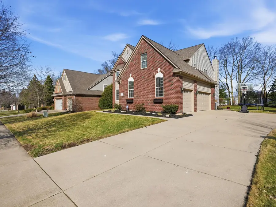 13137 Ventura Drive, Belleville, MI 48111 - #3