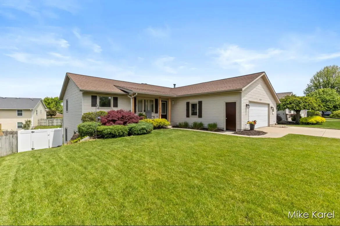 3829 Black Creek Drive, Hudsonville, MI 49426 - #1