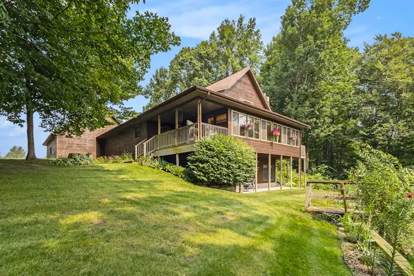 3324 S Ironwood Drive, Ludington, MI 49431