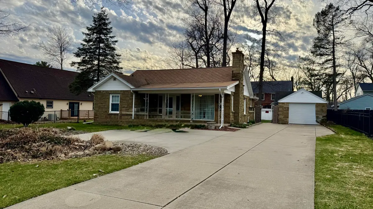 1004 Capital Avenue Sw, Battle Creek, MI 49015 - #1