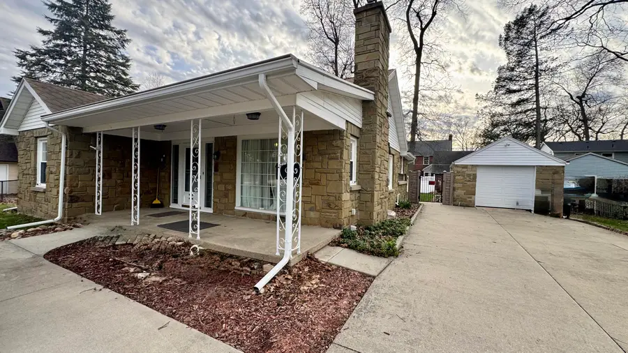 1004 Capital Avenue Sw, Battle Creek, MI 49015 - #2