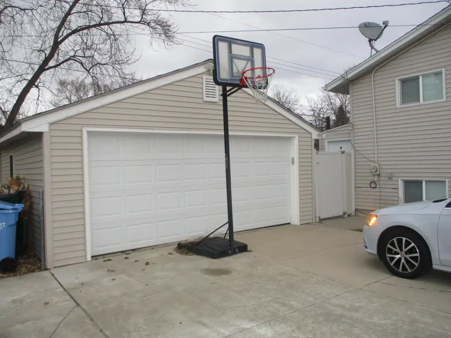 1604 Peggy Place, Lansing, MI 48910 - #3