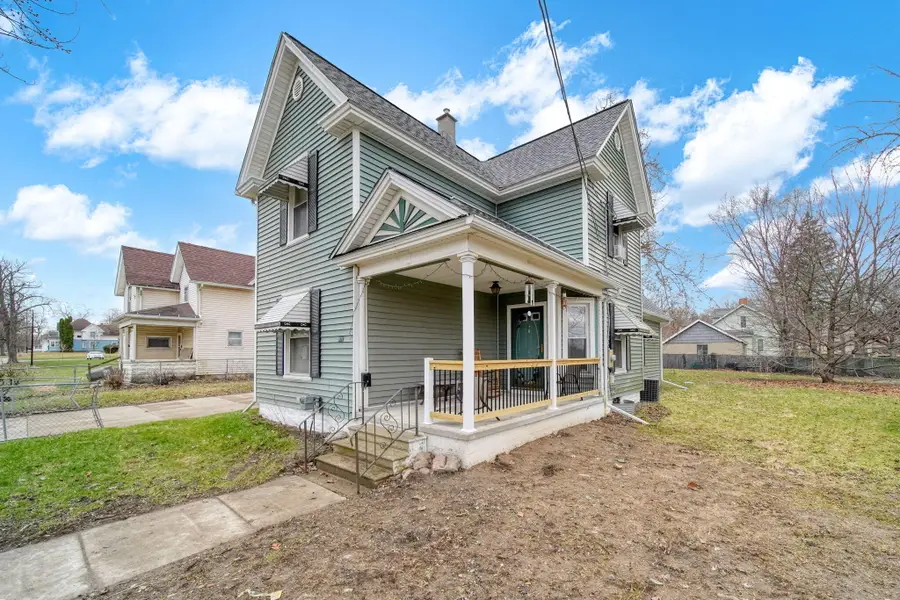 826 Carl Breeding Way, Jackson, MI 49203 - #3