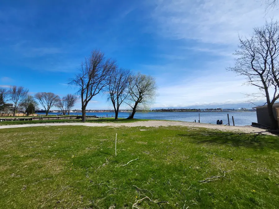 846 S Lakeshore Drive #1, Ludington, MI 49431 - #2