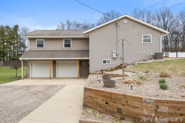 29535 22nd Avenue, Gobles, MI 49055