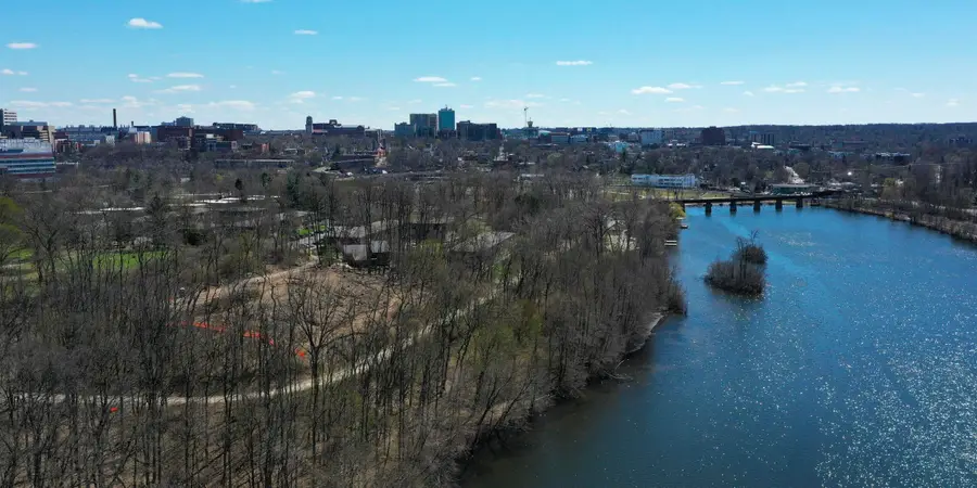 1124 Longshore Drive #Unit 1, Ann Arbor, MI 48105 - #3