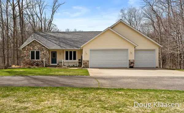 4618 44th Street, Holland, MI 49423