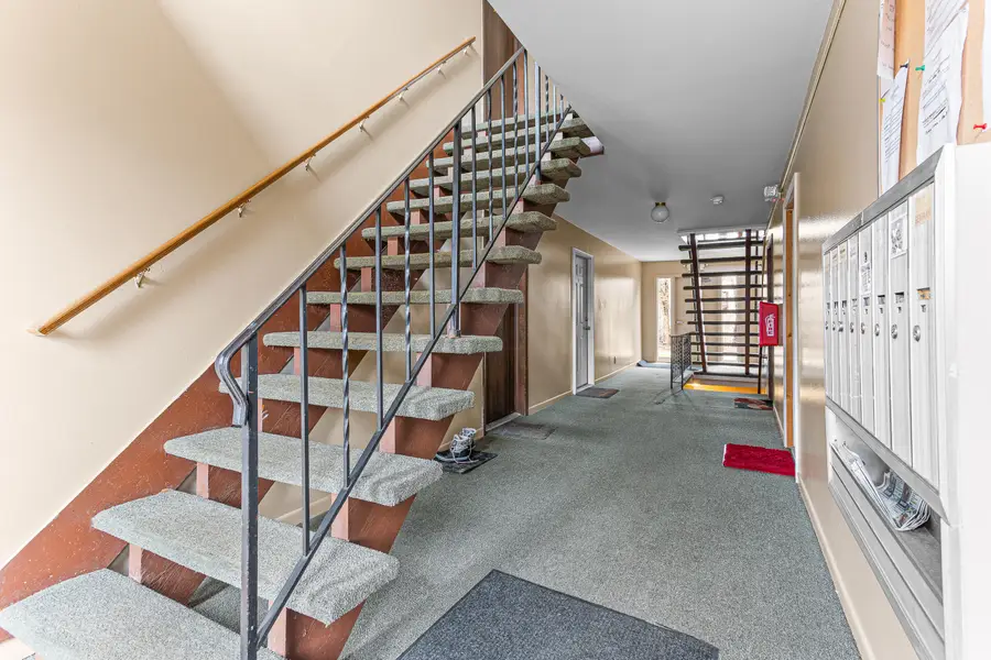 7050 Villa Drive #5, Waterford, MI 48327 - #3