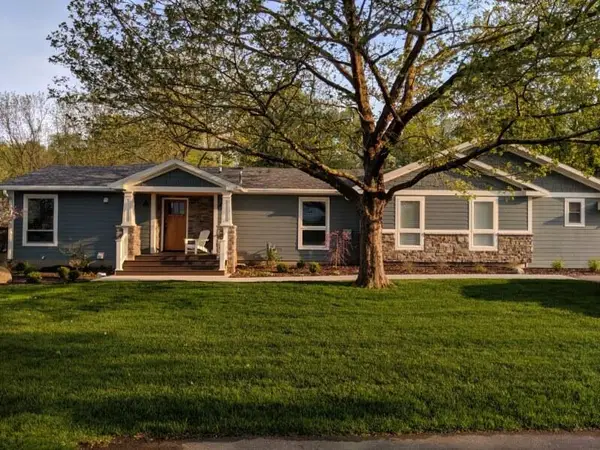 12417 Sunset Drive, Three Rivers, MI 49093