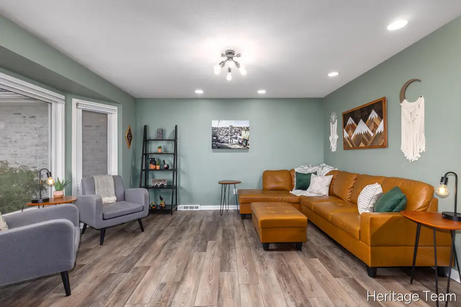 8116 Birchwood Avenue, Jenison, MI 49428 - #2