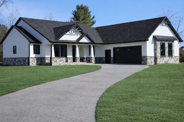 80 Sawmill Creek Trail, Saginaw, MI 48603