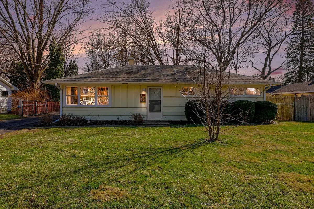 133 W Hughes Street, Marshall, MI 49068 - #1