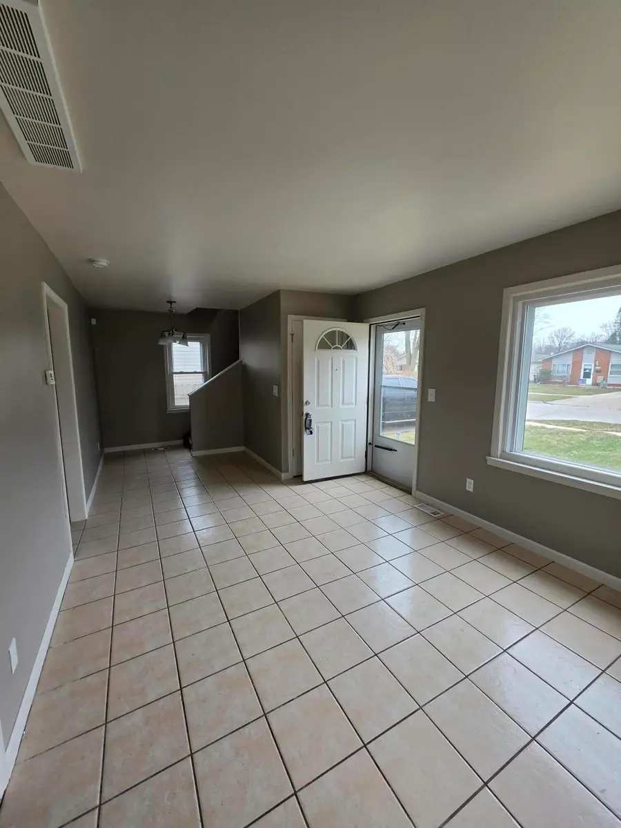 6338 Hazel Street, Taylor, MI 48180 - #3