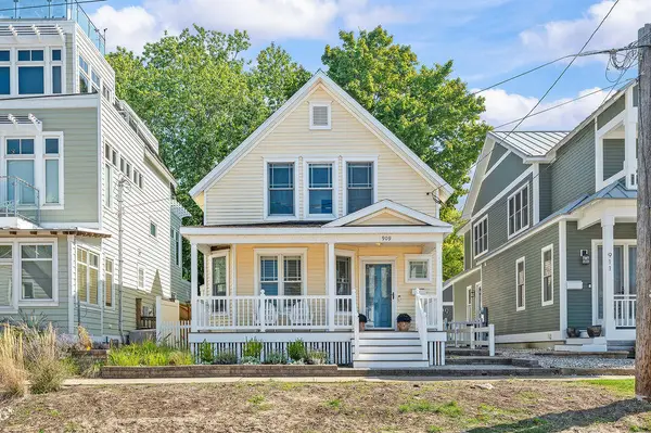 909 Lions Park Drive, St. Joseph, MI 49085