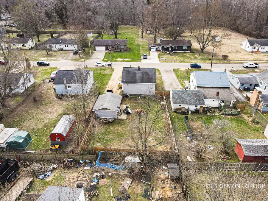 614 W High Street, Bangor, MI 49013 - #3