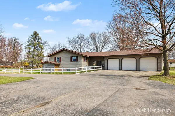 1206 Woodland Drive, Wayland, MI 49348