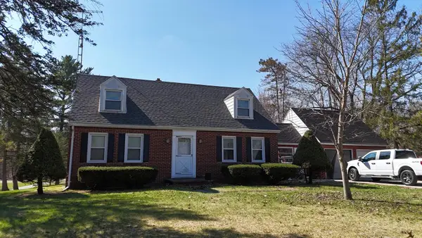 2365 W Temperance Road, Temperance, MI 48182