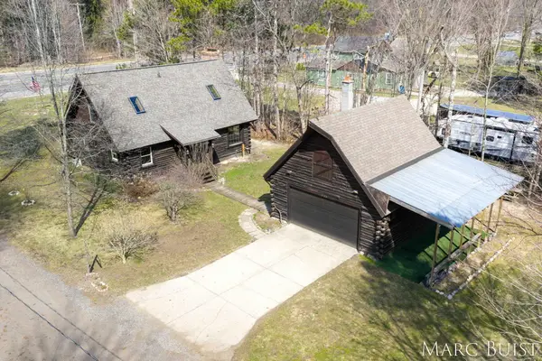 1876 Lake Michigan Drive Nw, Grand Rapids, MI 49534