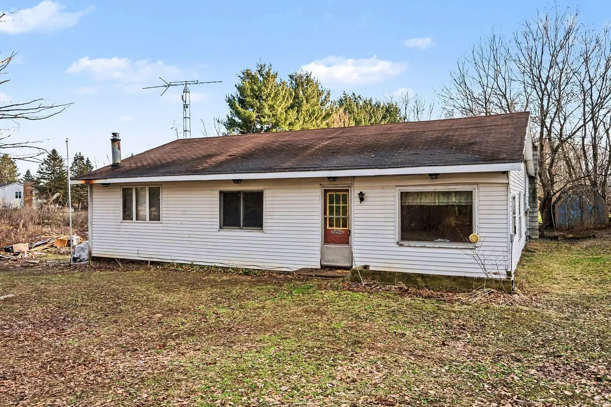 7651 S Avenue W, Schoolcraft, MI 49087 - #1