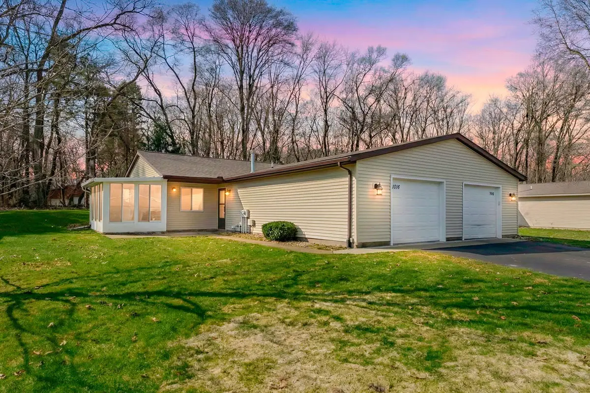 1016 Wedgewood Drive, Plainwell, MI 49080 - #1