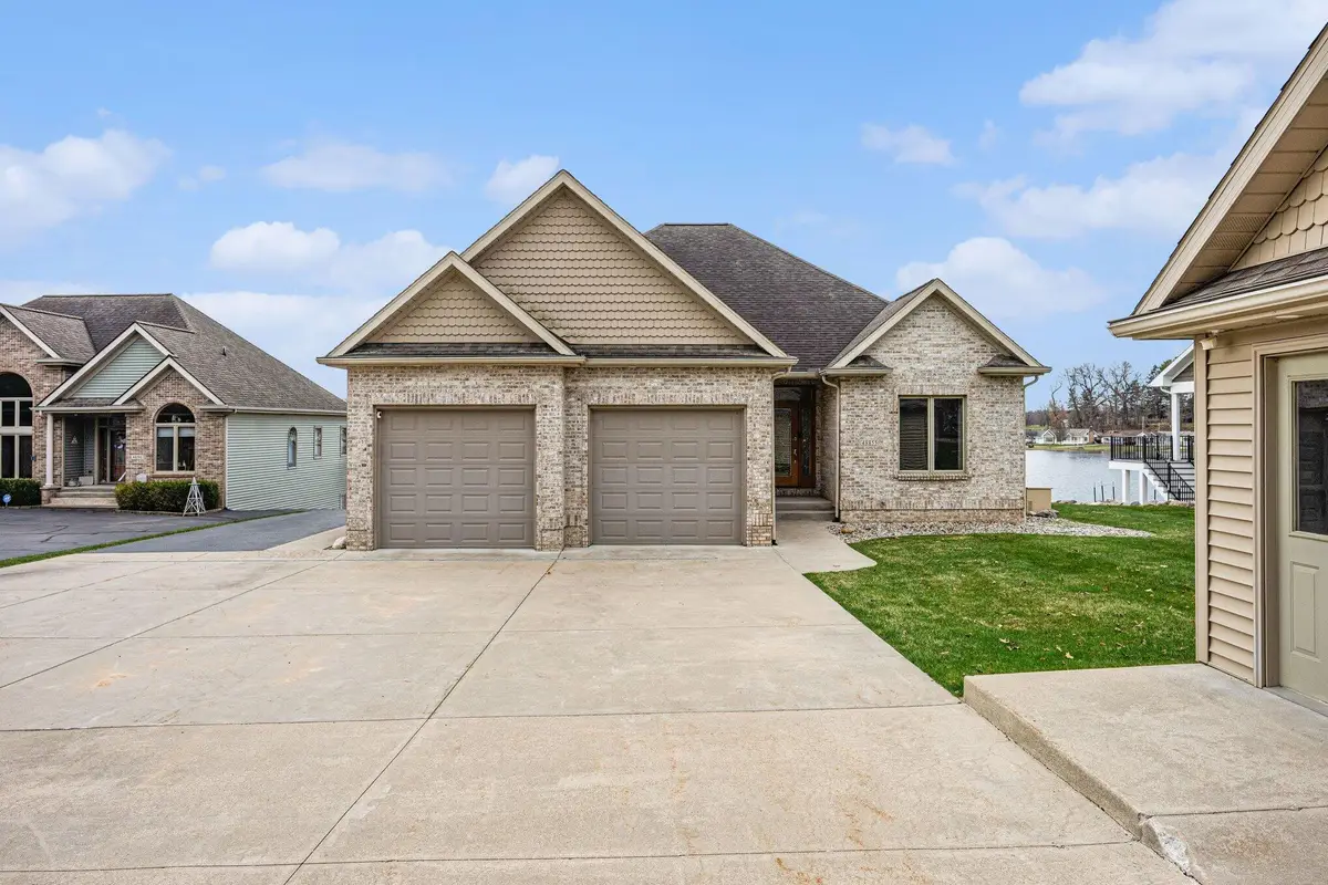 48855 Howard Drive, Lawrence, MI 49064 - #1