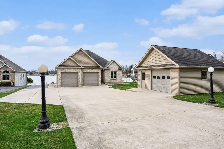 48855 Howard Drive, Lawrence, MI 49064 - #2