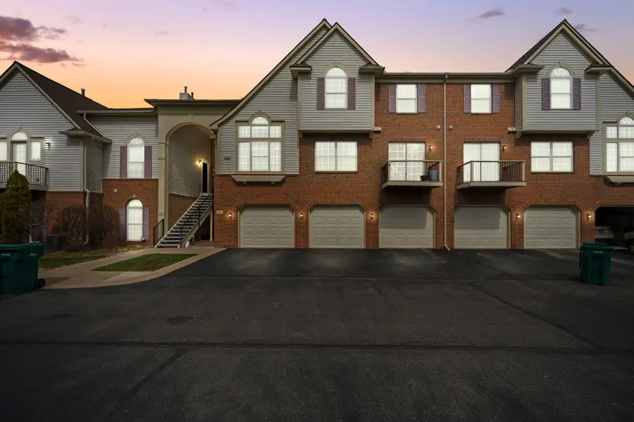 9475 Lakeside Drive, Ypsilanti, MI 48197 - #2