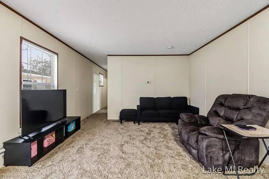 224 S Kenbrook Street Se, Grand Rapids, MI 49548 - #3