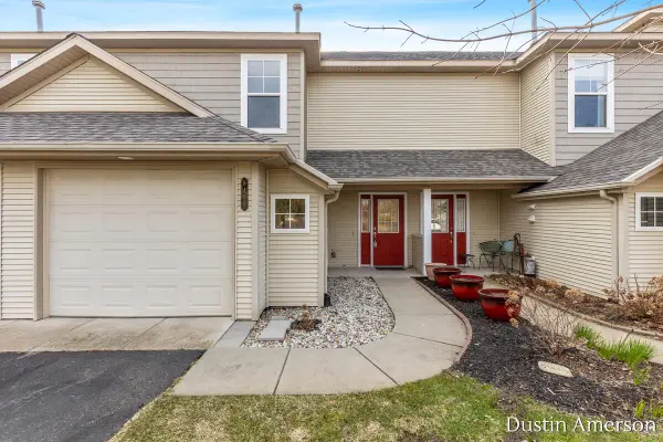 8468 N Center Park Drive #4, Byron Center, MI 49315