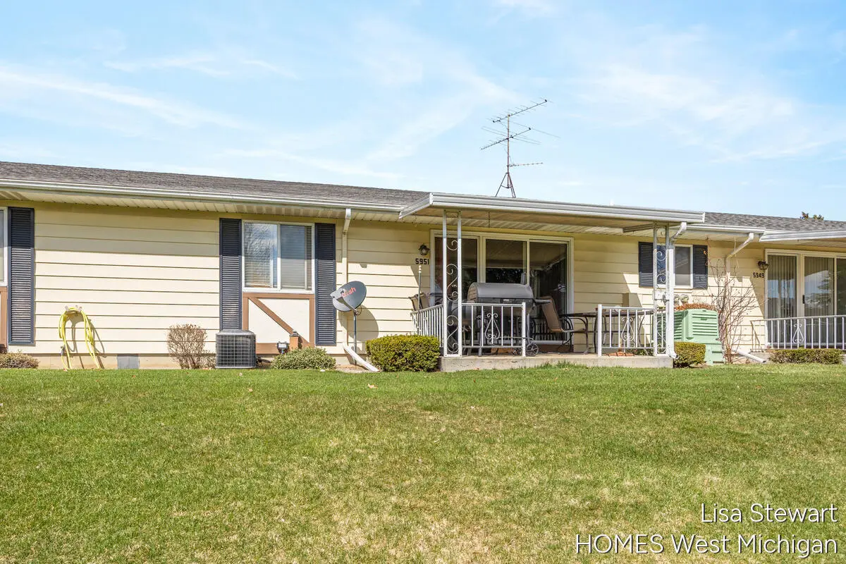 5951 Leisure South Drive Se, Grand Rapids, MI 49548 - #1