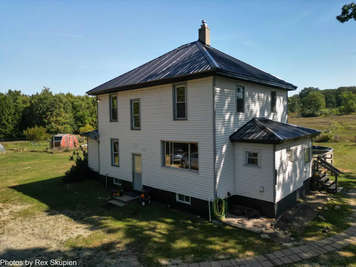 11664 N Gordon Avenue, Bitely, MI 49309 - #1