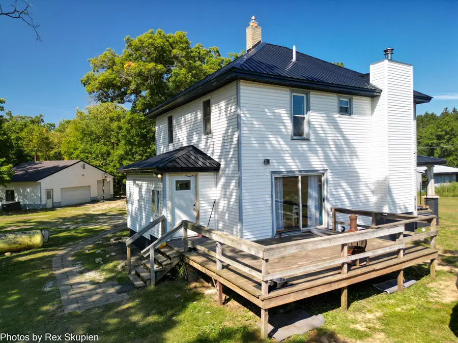 11664 N Gordon Avenue, Bitely, MI 49309 - #2