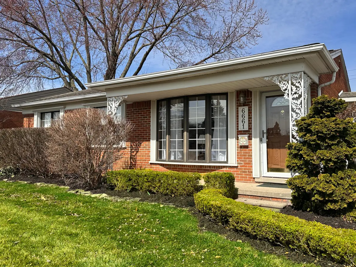 6661 Chirrewa Street, Westland, MI 48185 - #1