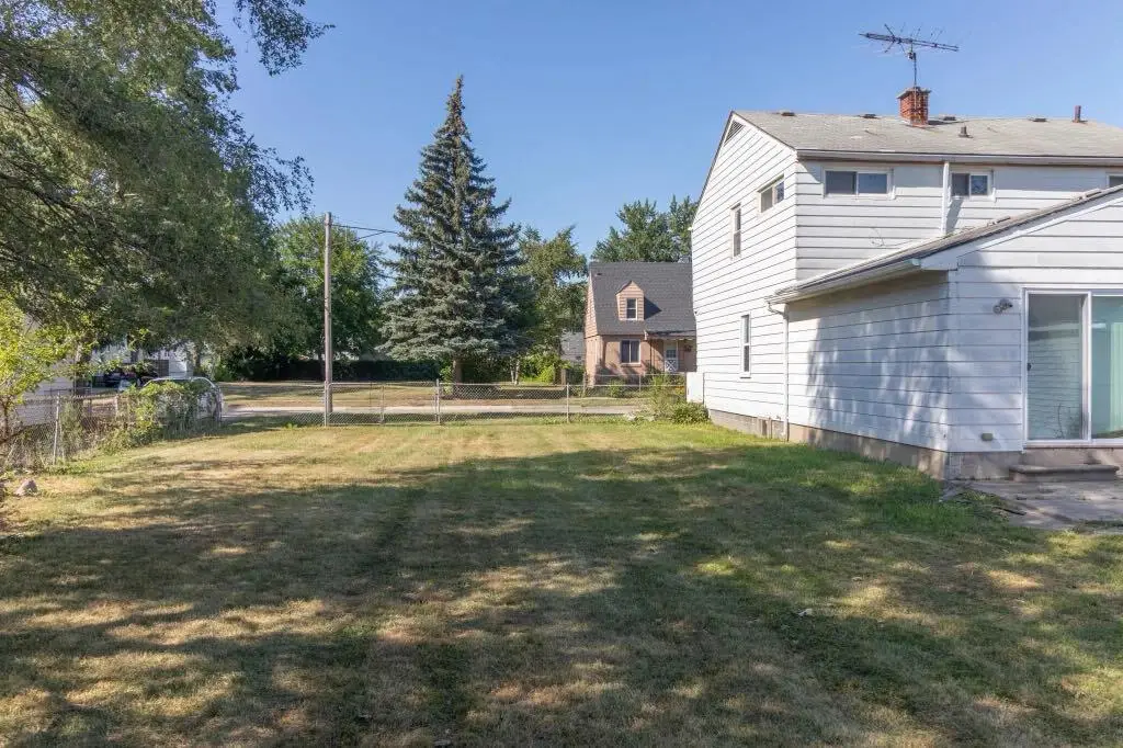 7052 Cadillac Avenue, Warren, MI 48091 - #1