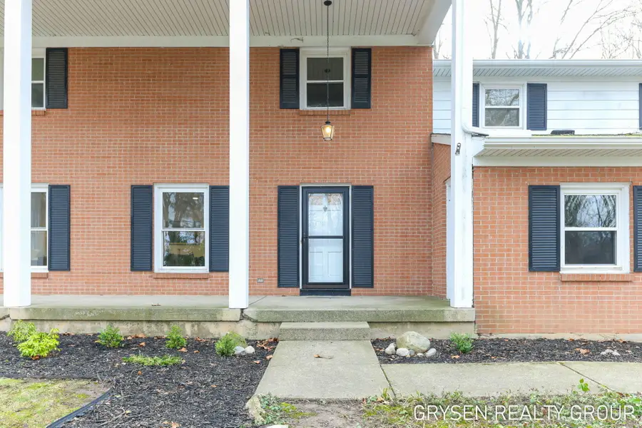 2735 Barfield Drive Se, Grand Rapids, MI 49546 - #2