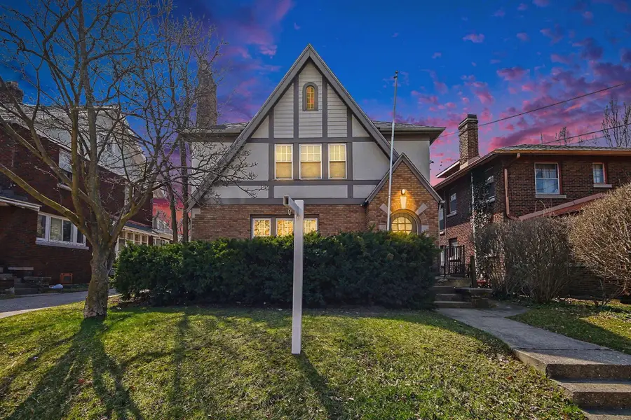 138 Burton Street Se, Grand Rapids, MI 49507 - #2