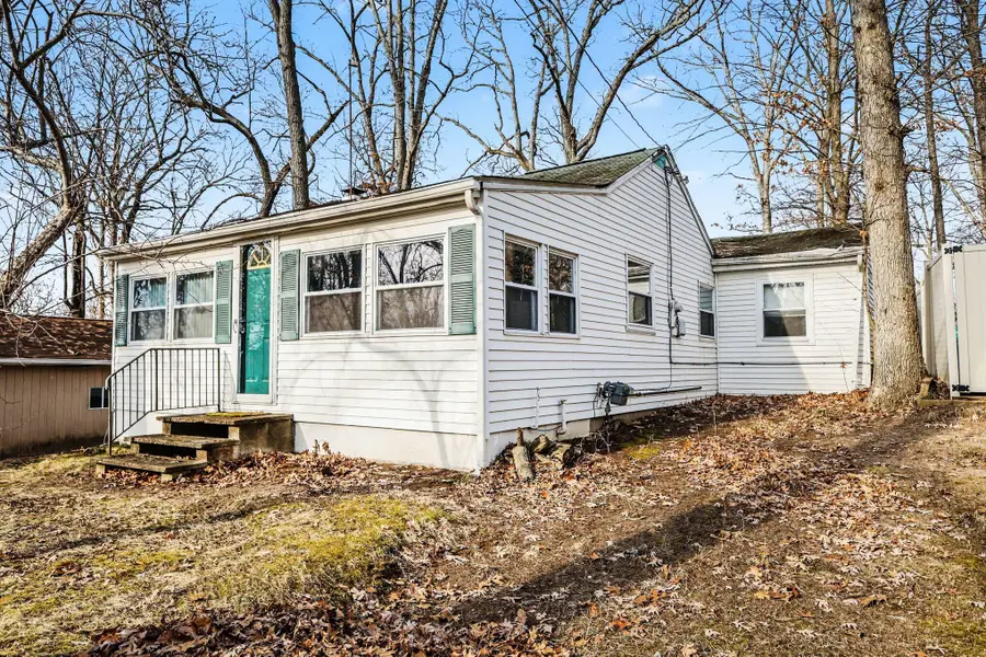 211 North Drive, Brooklyn, MI 49230 - #3