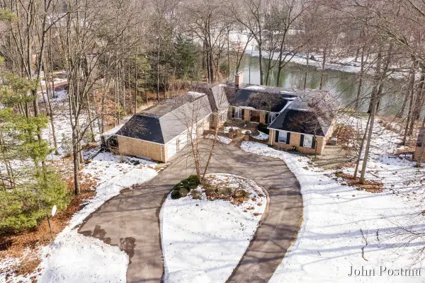 7400 Biscayne Way Se, Grand Rapids, MI 49546